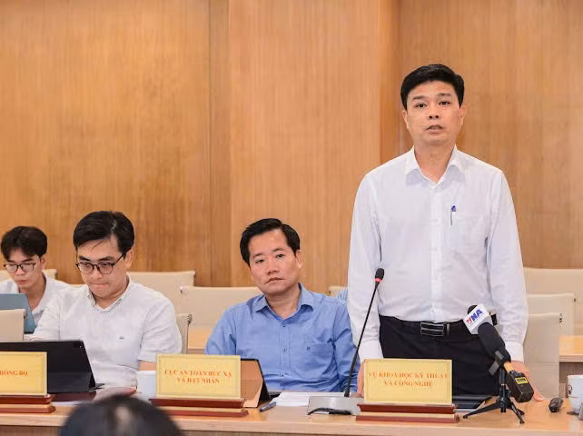 ong-nguyen-phu-hung-vu-truong-vu-khoa-hoc-ky-thuat-va-cong-nghe.jpg