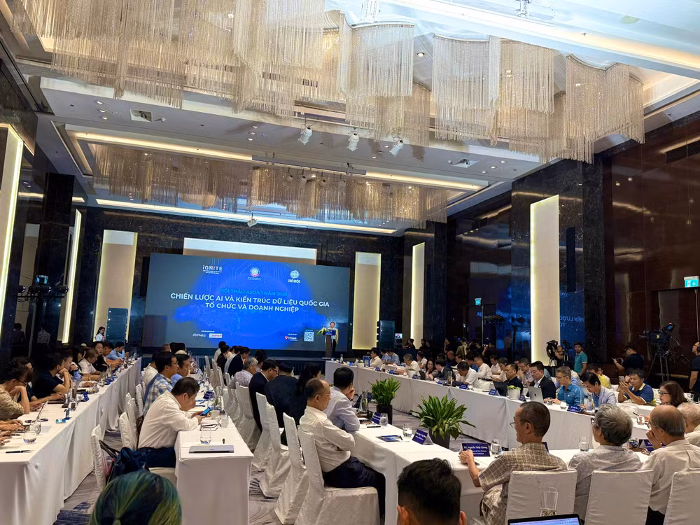 Hội thảo thu hút sự quan tâm của hơn 100 đại biểu. 