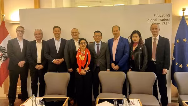 Các đại biểu tham dự tọa đàm. (Nguồn: Học viện Ngoại giao Vienna)