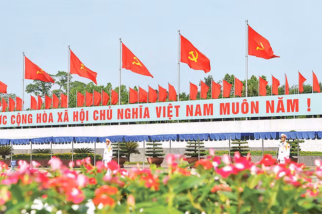 Để công chức dám nghĩ, dám làm, dám chịu trách nhiệm 