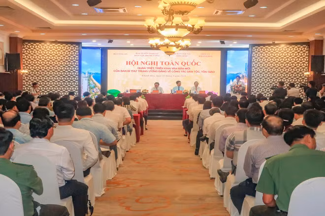 Quang cảnh hội nghị. (Ảnh: PHONG NGUYÊN) 