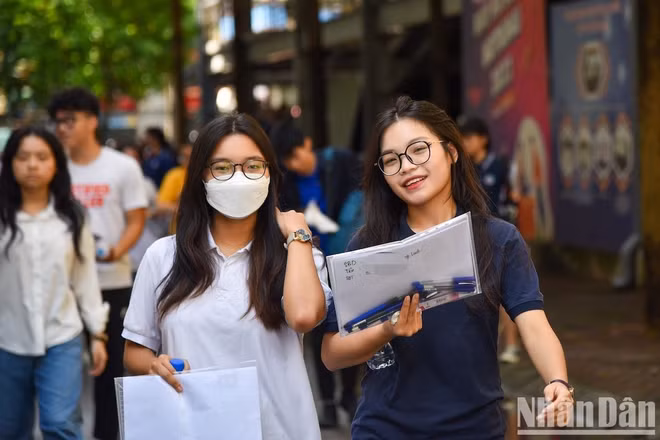Thí sinh tham dự kỳ thi tốt nghiệp THPT năm 2023 (Ảnh: THÀNH ĐẠT)