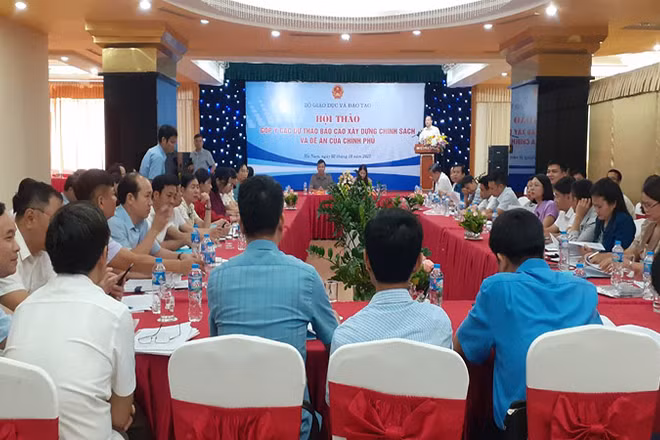 Các đại biểu dự Hội thảo.