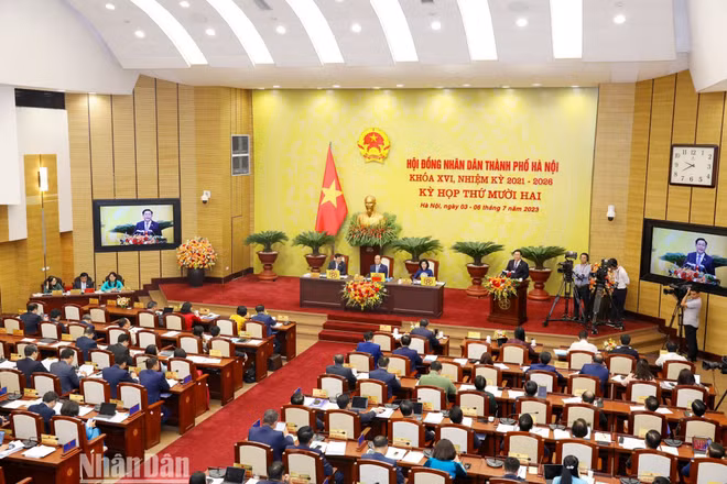 Kỳ họp thứ mười hai dự kiến tổ chức trong 4 ngày để xem xét, thông qua 43 nội dung, gồm 21 báo cáo và 22 Nghị quyết. Đây là kỳ họp có khối lượng công việc lớn, nhiều nội dung quan trọng và cũng là kỳ thường lệ đầu tiên thực hiện theo Nội quy kỳ họp mới khóa XVI đã được HĐND thành phố thông qua tại kỳ họp cuối năm 2022. 