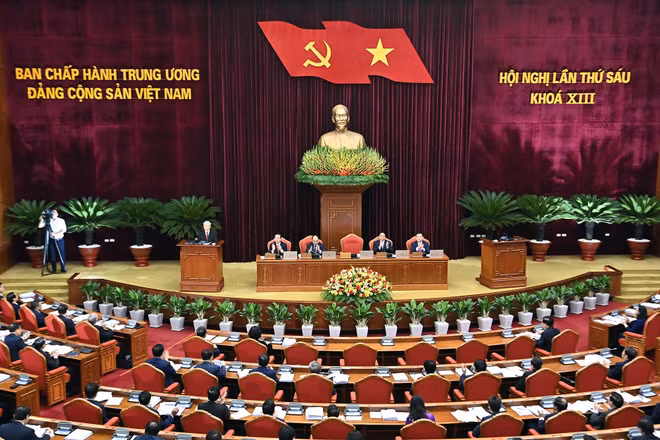 Quang cảnh Hội nghị lần thứ sáu Ban Chấp hành Trung ương Ðảng khóa XIII. (Ảnh ÐĂNG KHOA) 