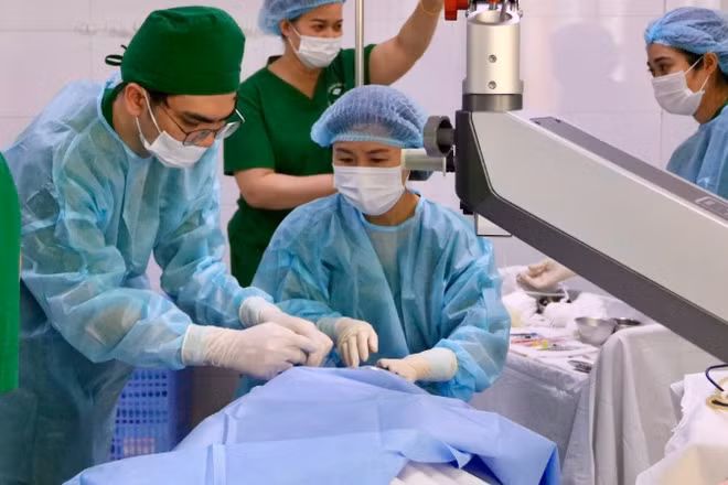 Ca phẫu thuật đục thủy tinh thể miễn phí cho người dân Hải Phòng.