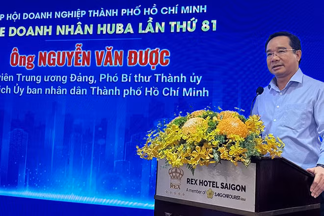 Chủ tịch Ủy ban nhân dân Thành phố Hồ Chí Minh Nguyễn Văn Được chia sẻ thông điệp tại chương trình.