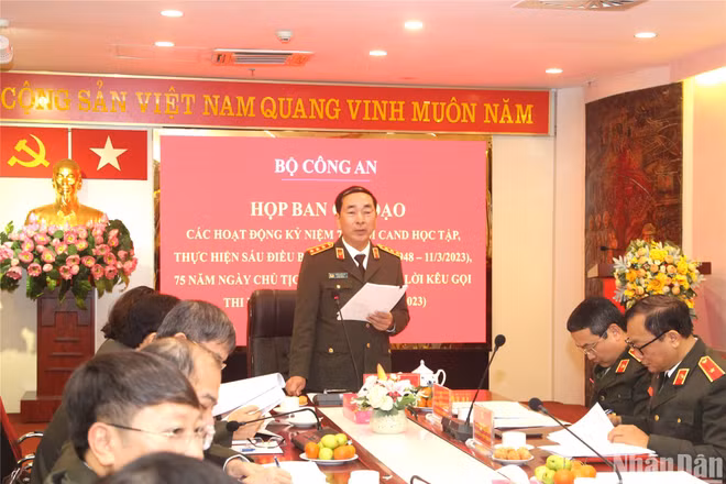 Thứ trưởng Công an, Thượng tướng Trần Quốc Tỏ phát biểu tại Hội nghị.