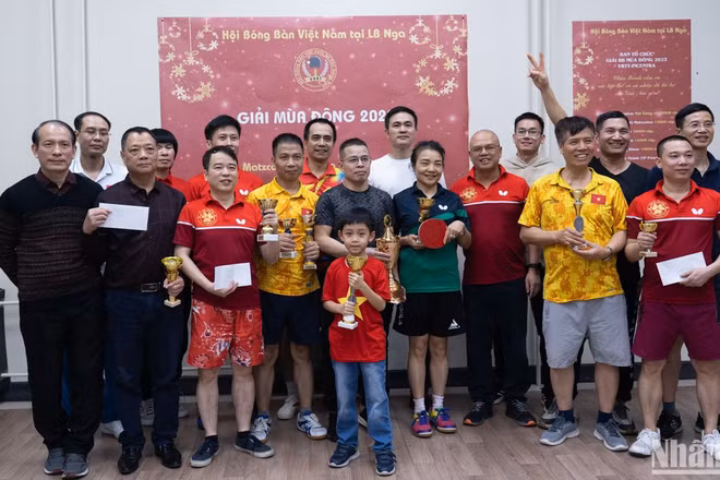 Giải quy tụ hàng chục vận động viên tham gia.