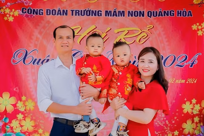 Chị Nguyễn Thị Tuyết (sinh năm 1986, quê Quảng Bình) và anh Nguyễn Văn Thuyết (1982) đã có 2 thiên thần sau hơn 12 năm hiếm muộn.
