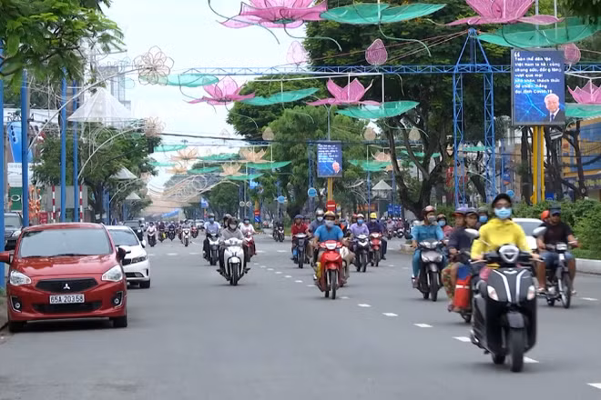 Các phương tiện tham gia giao thông tại thành phố Cần Thơ.