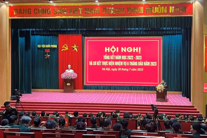 Toàn cảnh hội nghị. 