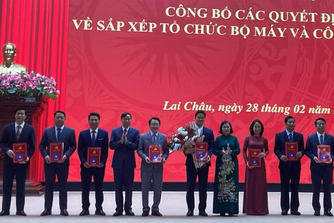 Sau sáp nhập hợp nhất, Ủy ban nhân dân tỉnh Lai Châu còn 14 cơ quan chuyên môn.