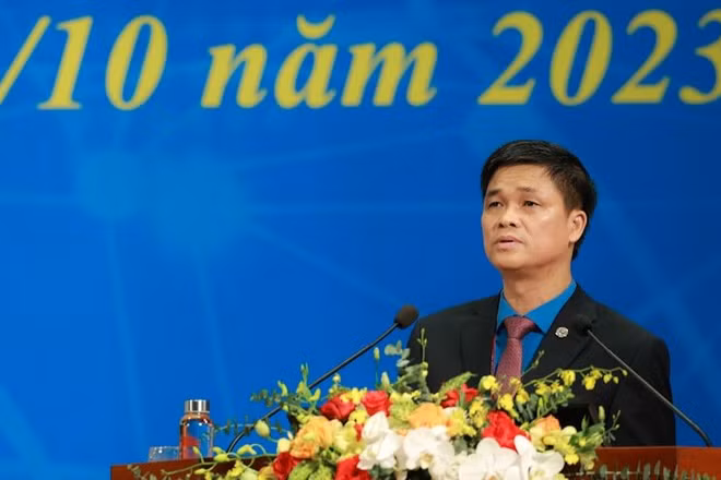 Chủ tịch Công đoàn Viên chức Việt Nam khóa VI Ngọ Duy Hiểu.