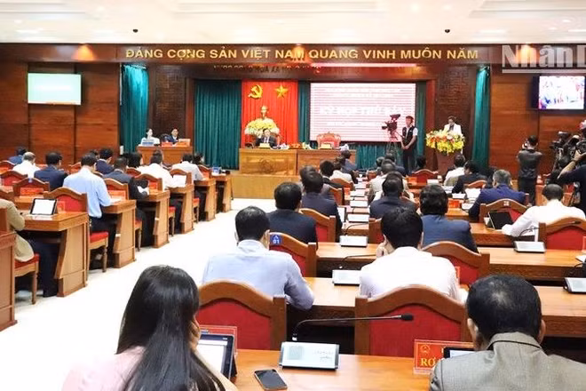 Quang cảnh kỳ họp.