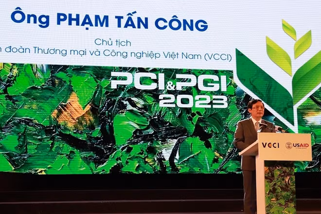 Chủ tịch VCCI Phạm Tấn Công phát biểu tại buổi lễ.