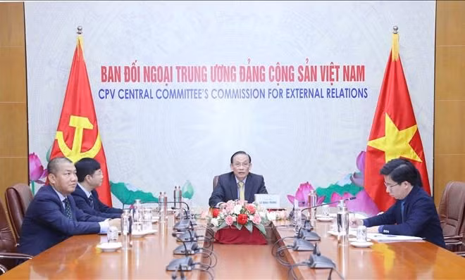 Quang cảnh buổi điện đàm. (Ảnh: TTXVN)