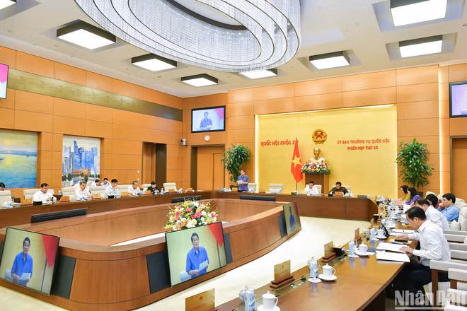 Quang cảnh phiên họp của Ủy ban Thường vụ Quốc hội chiều 14/5. (Ảnh: DUY LINH)
