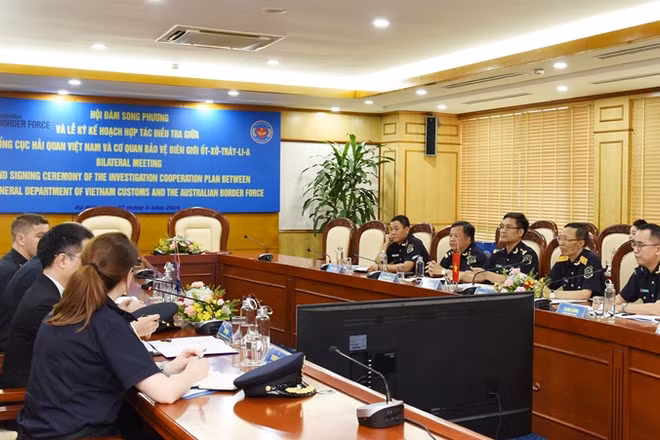 Quang cảnh hội đàm song phương giữa Hải quan Việt Nam và Cơ quan Bảo vệ biên giới Australia. (Ảnh: TRUNG HƯNG)
