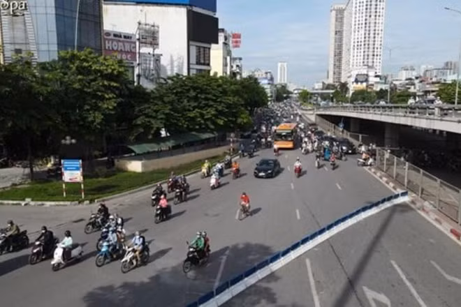 Nút giao tại Ngã Tư Sở đã “hạ nhiệt” trong thời gian gần đây.