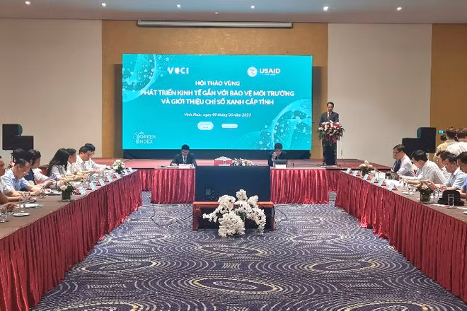 Các đại biểu dự hội thảo.