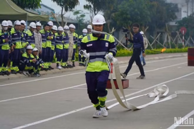 Hơn 100 người tham dự Hội thao tại Nhà máy nhiệt điện Thái Bình 2.