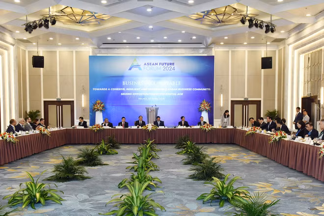 Tọa đàm với doanh nghiệp các nước ASEAN và các đối tác với chủ đề “Cộng đồng doanh nghiệp ASEAN gắn kết, tự cường và bền vững: Nắm bắt thời cơ trong thời đại số”.