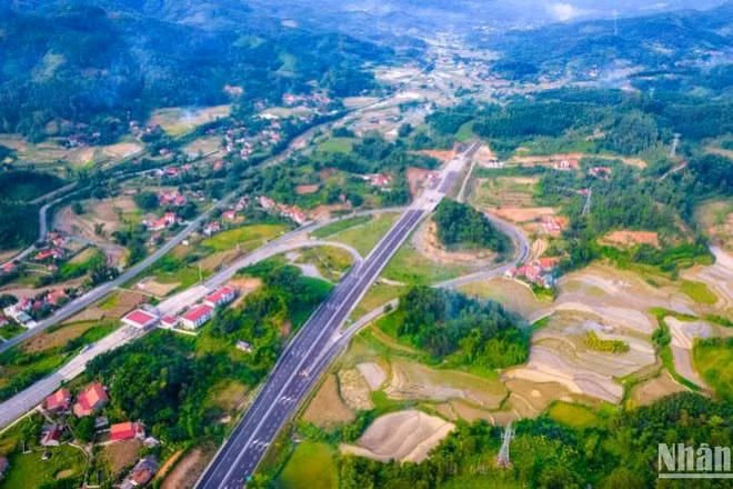 Dự án đường cao tốc Bắc Giang-Lạng Sơn gặp nhiều vướng mắc chưa được tháo gỡ kịp thời.