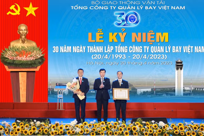 Lễ kỷ niệm 30 năm thành lập Tổng công ty Quản lý Bay Việt Nam.