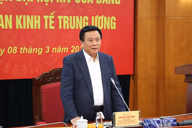 Đồng chí Nguyễn Xuân Thắng phát biểu chỉ đạo tại buổi làm việc. Ảnh: kinhtetrunguong.vn
