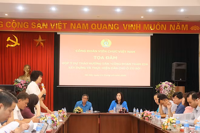 Quang cảnh hội thảo.