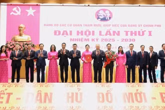 Quang cảnh Đại hội Đảng bộ các cơ quan tham mưu, giúp việc của Đảng ủy Chính phủ lần thứ nhất (nhiệm kỳ 2025-2030) diễn ra sáng 12/6.