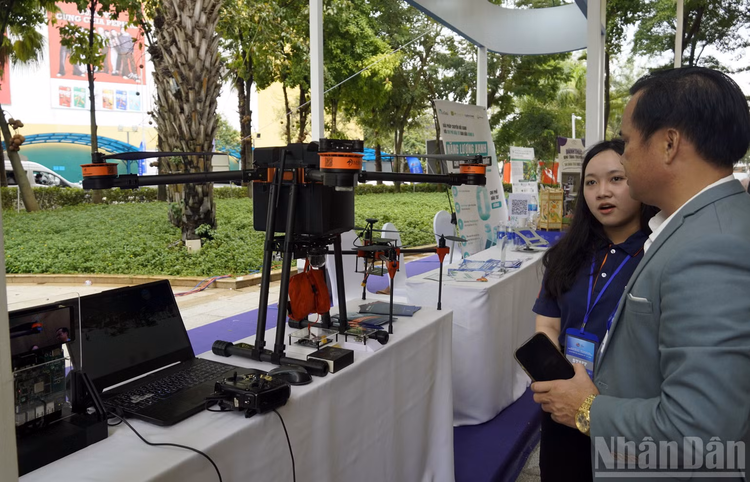 ndo_br_gioi-thieu-drone.jpg