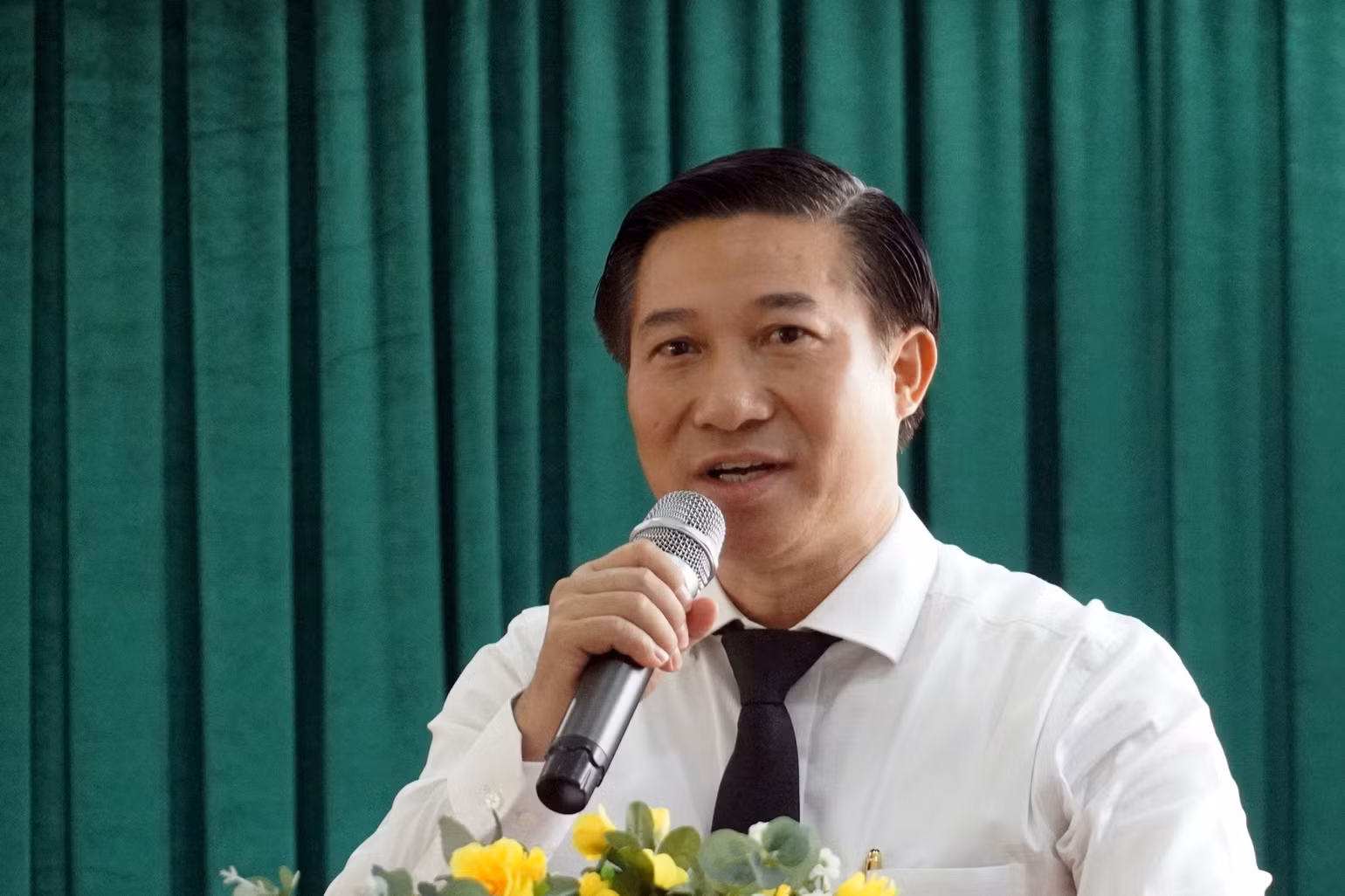 le-dinh-thang.jpg