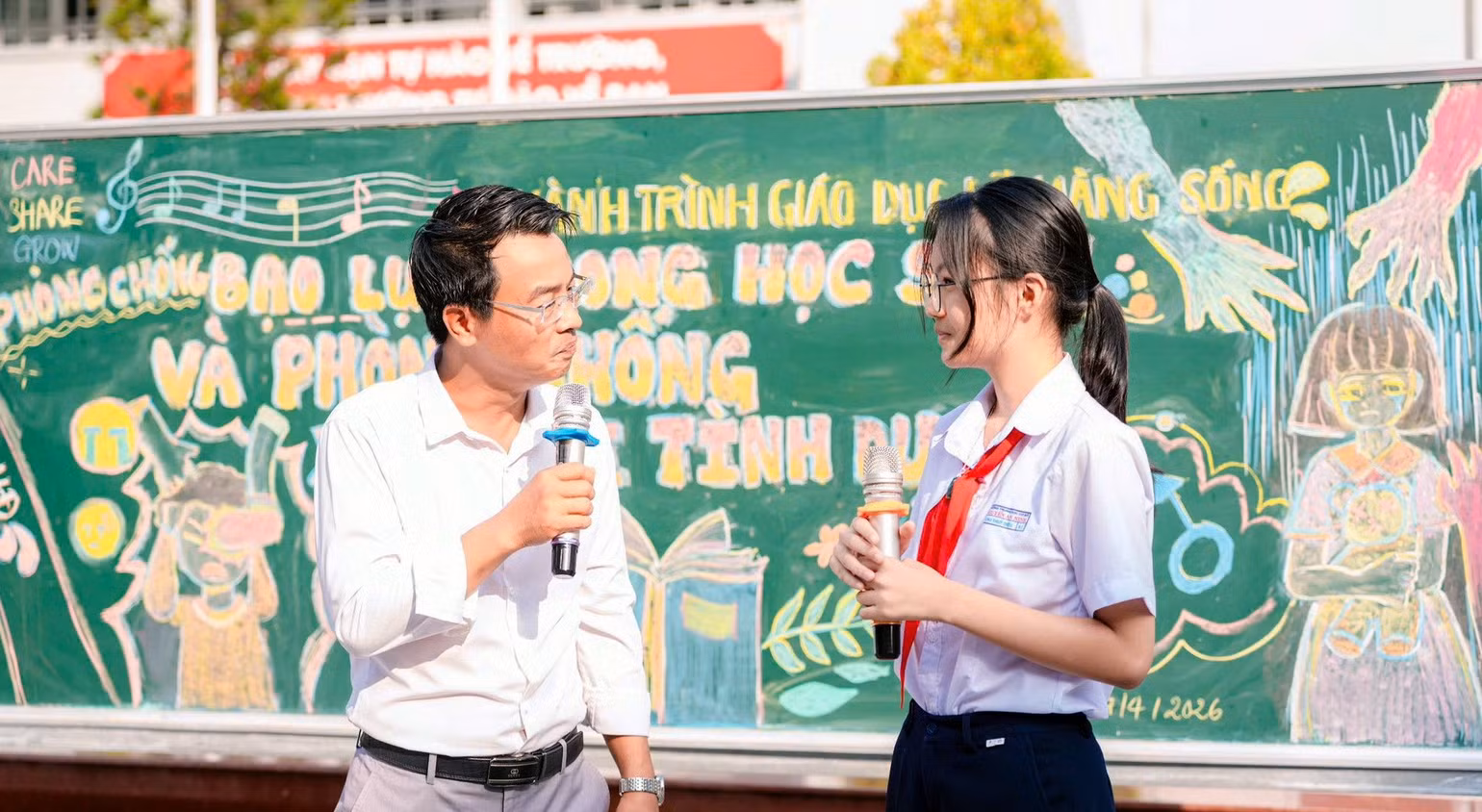 gd-ky-nang-song-o-truong-thcs-nan.jpg