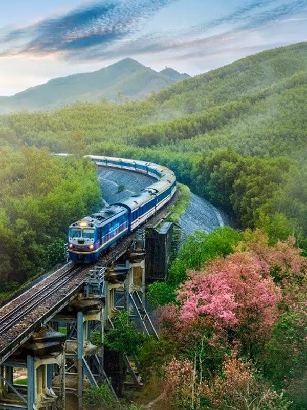 Phát triển hạ tầng giao thông