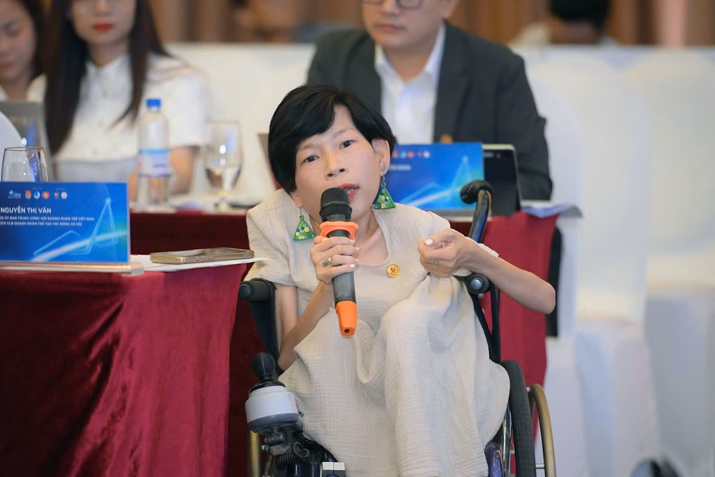 aebc1f913c44bd1ae455.jpg