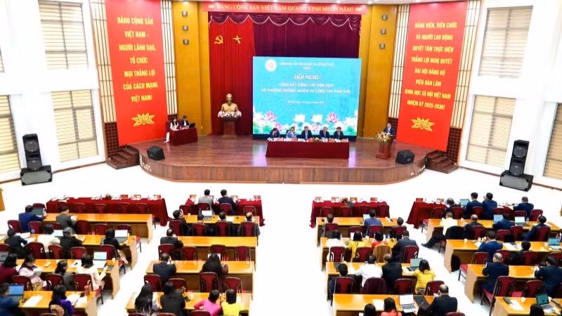 Toàn cảnh hội nghị.