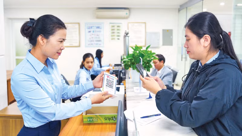 Thanh toán bằng mã QR tiếp tục mở rộng nhanh, với giá trị giao dịch tăng hơn 124%.