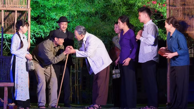 Cảnh diễn trong Chương trình nghệ thuật đặc biệt "Bác Hồ một tình yêu bao la".