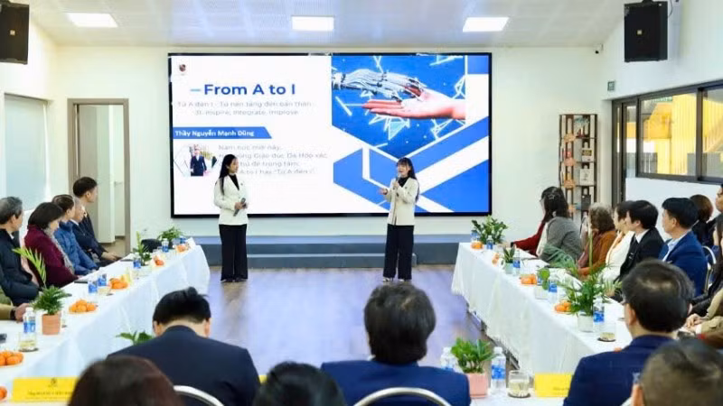 Các đại biểu tham dự hội thảo.