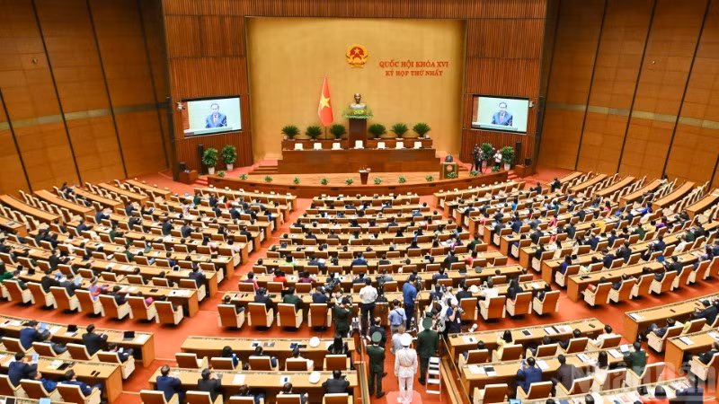 Quang cảnh phiên khai mạc kỳ họp thứ nhất, Quốc hội khóa XVI. (Ảnh: THỦY NGUYÊN)