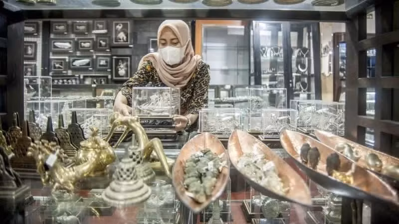 Một cửa hàng bạc tại Yogyakarta, Indonesia. (Ảnh: Xinhua)