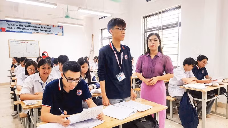 Giờ ôn thi tốt nghiệp THPT của học sinh Trường THPT A Nguyễn Huệ (tỉnh Ninh Bình).