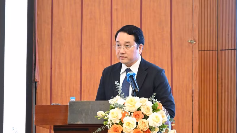 Phó Giáo sư, Tiến sĩ Đào Ngọc Chiến, Giám đốc Quỹ NAFOSTED phát biểu tại sự kiện. (Ảnh: BÍCH LIÊN)