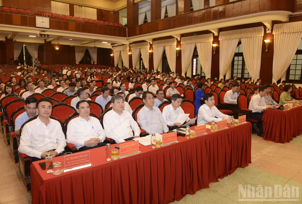 ndo_br_dai-bieu.jpg