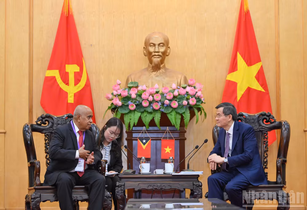 ndo_br_tiep-doan-timor-2.jpg