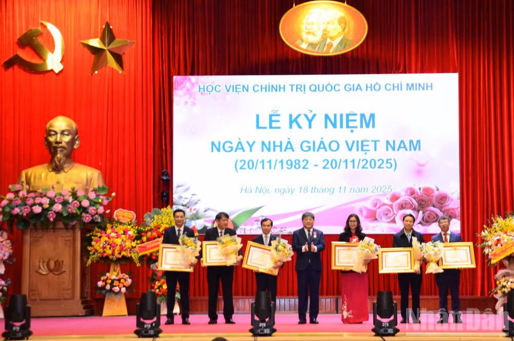 ndo_br_bang-khen-thu-tuong.jpg