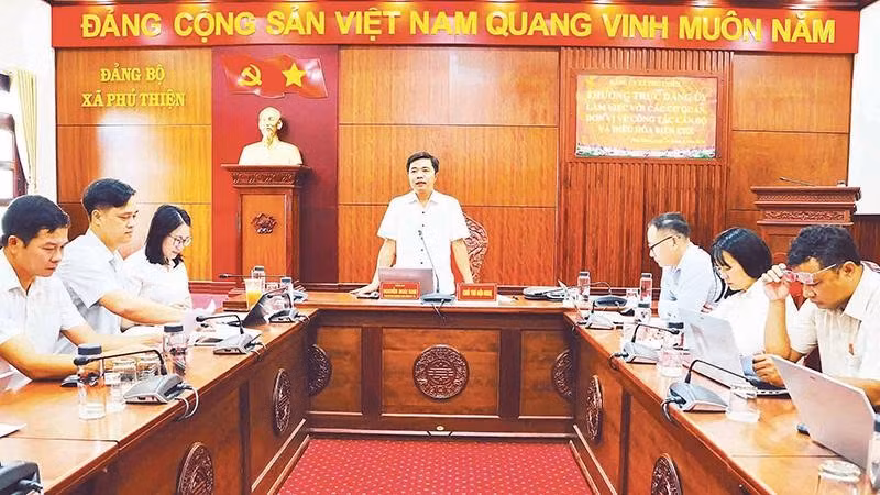 Thường trực Đảng ủy xã Phú Thiện, tỉnh Gia Lai làm việc về công tác cán bộ và điều hòa biên chế.