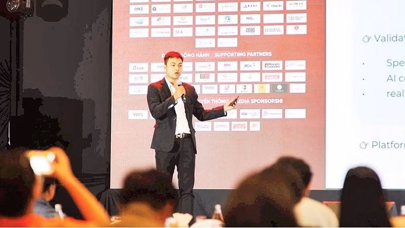 Anh Nguyễn Thanh Hoàng, CEO của Hatrova, tham gia pitching tại DAVAS 2026.